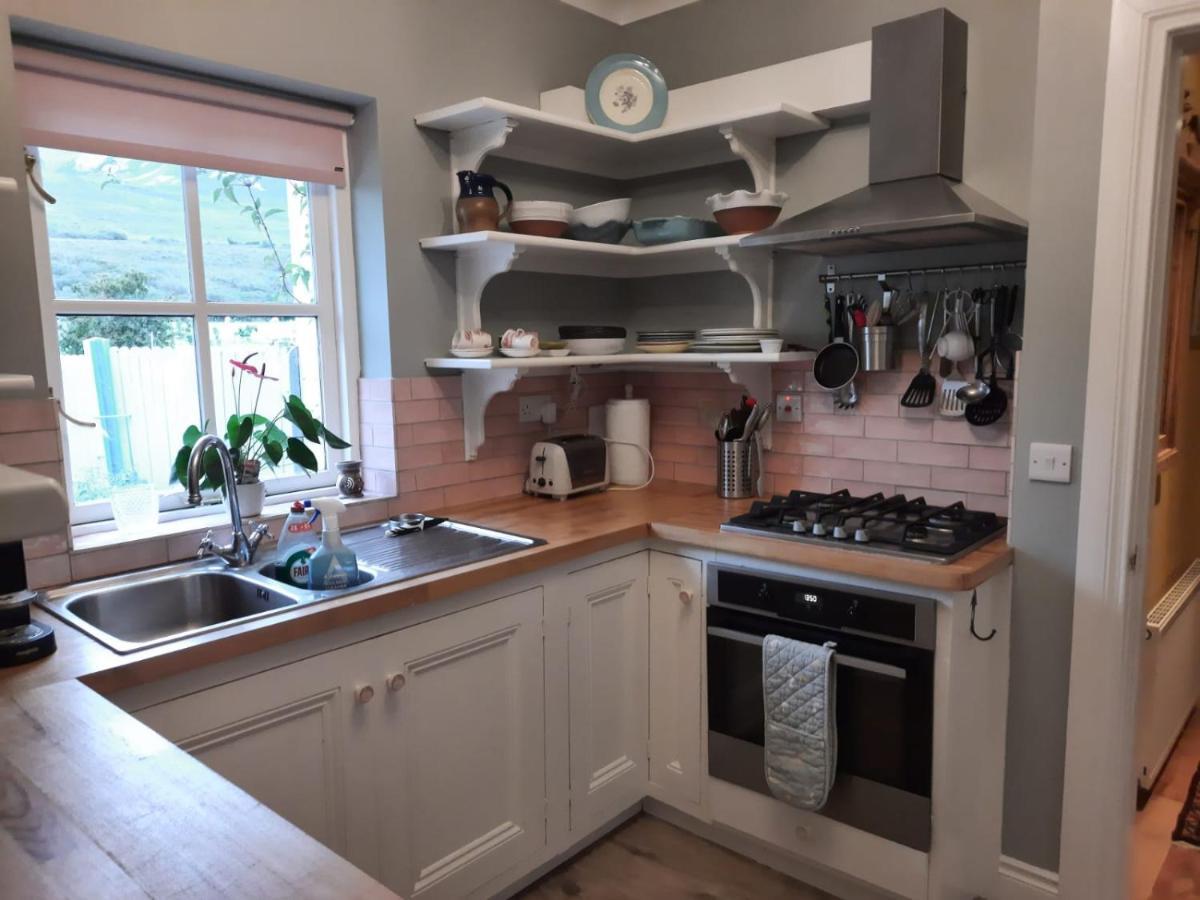 Croagh Patrick Lodge Apartment Westport Bagian luar foto