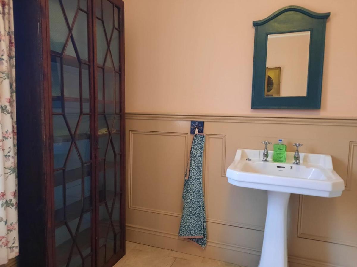 Croagh Patrick Lodge Apartment Westport Bagian luar foto